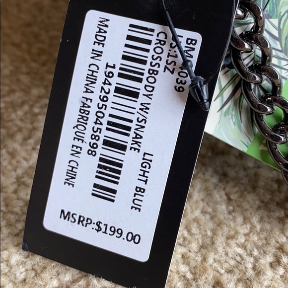 NWT Badgley Mischka Snakeskin Vegan Leather Bag. - Picture 2 of 8